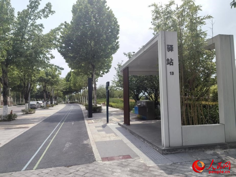 大竹林街道鳳棲沱社區(qū)黨群中心對(duì)面的直飲水點(diǎn)。姚於攝