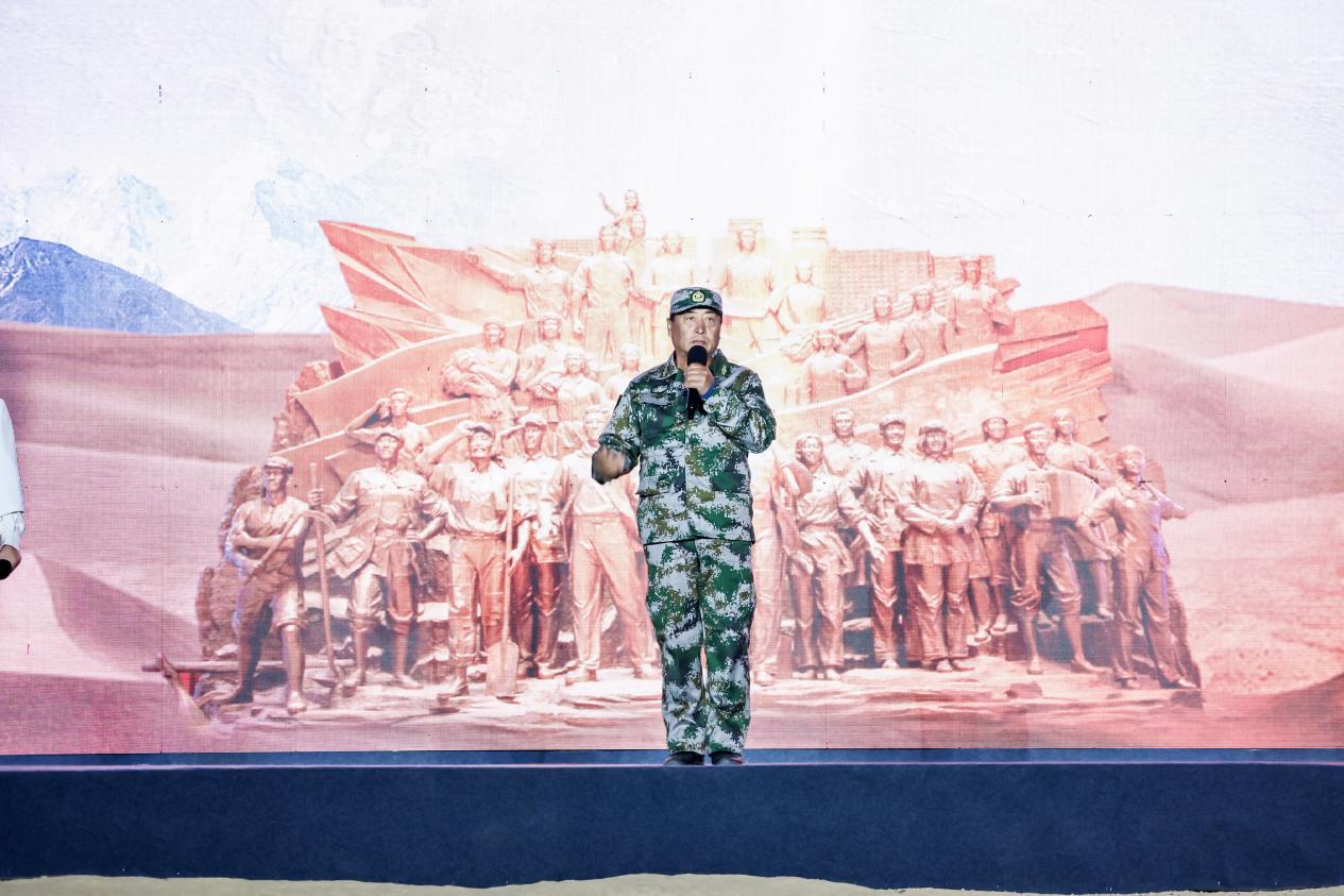馬軍武在“何以中國(guó)·五星出東方”網(wǎng)絡(luò)主題宣傳活動(dòng)現(xiàn)場(chǎng)演講。人民視頻供圖