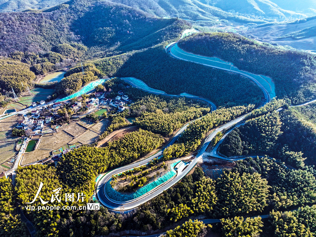 安徽蕪湖：盤山公路助力鄉(xiāng)村振興【4】