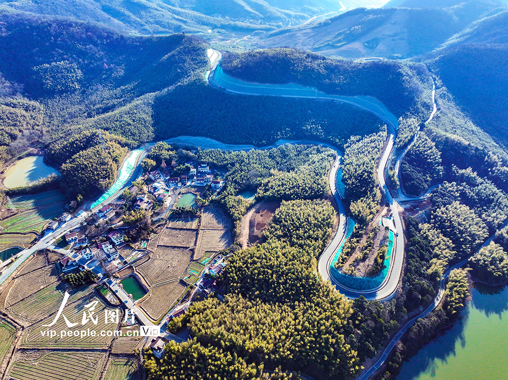 安徽蕪湖：盤山公路助力鄉(xiāng)村振興