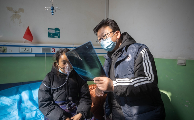 全力救治受傷人員